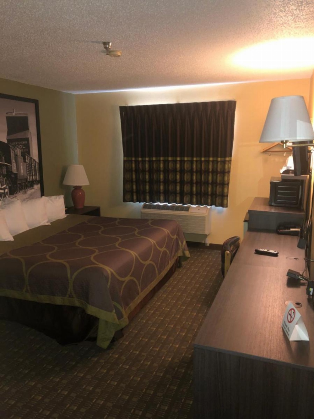 Room image 4